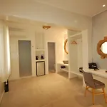 Sahas Apartment *