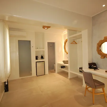 Sahas Mykonos Town